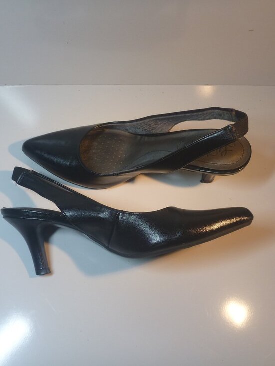 LifeStride Black Slingback Shoes - Picture 1 of 8